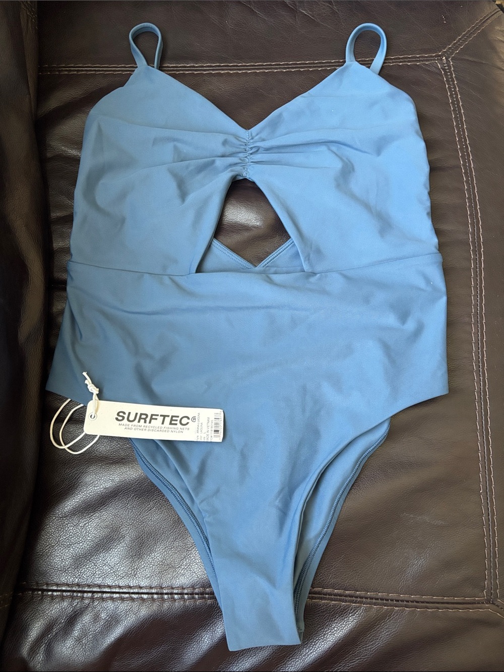 Jolyn Clothing ‘Ariana’ Fixed-back One-Piece Swimsuit